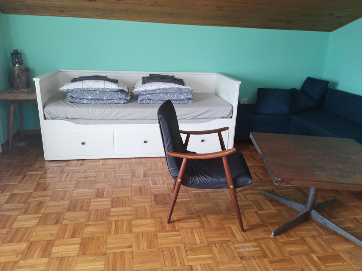 Saleto Apartma Jagodje ภายนอก รูปภาพ